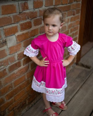 Folklórne šaty - ruža