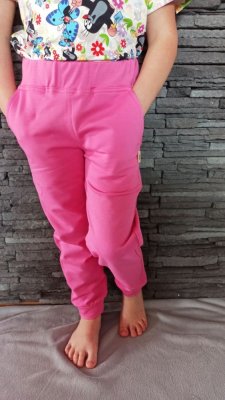 Detské úpletové tepláky – ružová farba