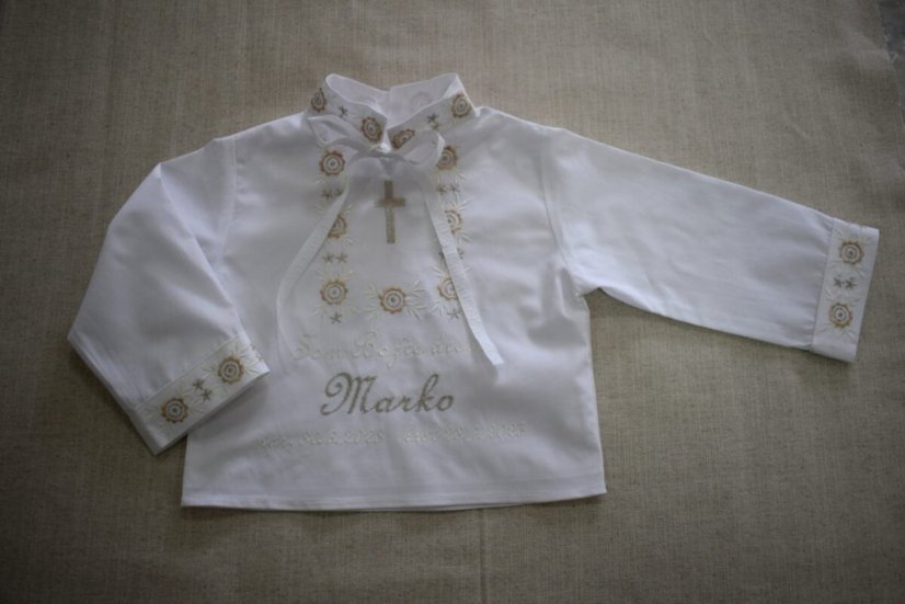 Vyšívaná krstná košieľka Marko
