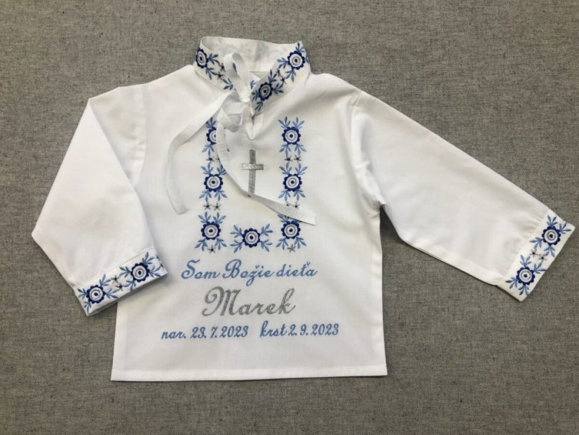 Vyšívaná krstná košieľka Marek